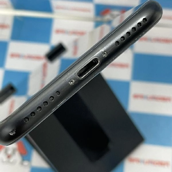 iPhoneSE 第2世代 au版SIMフリー 64GB MHGP3J/A A2296 ブラック