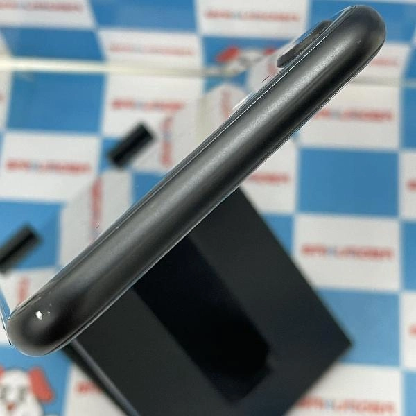iPhoneSE 第2世代 au版SIMフリー 64GB MHGP3J/A A2296 ブラック