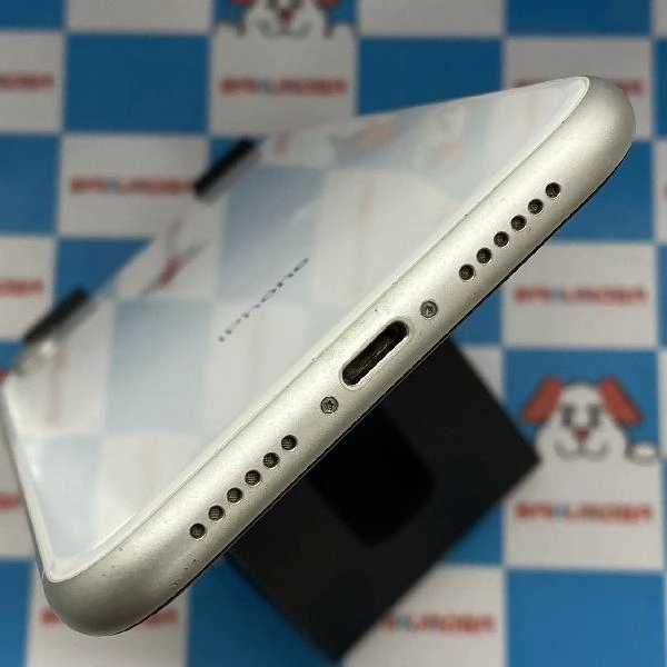 iPhoneXR docomo版SIMフリー 64GB MT032J/A A2106 美品