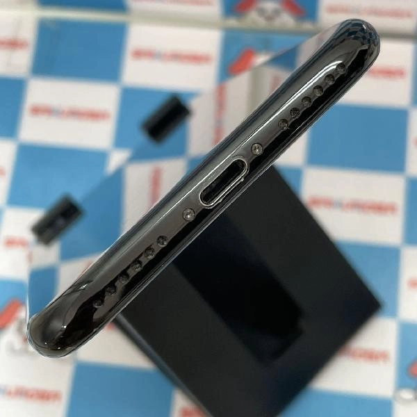 iPhone7 au版SIMフリー 256GB MNCV2J/A A1779 ジェットブラック