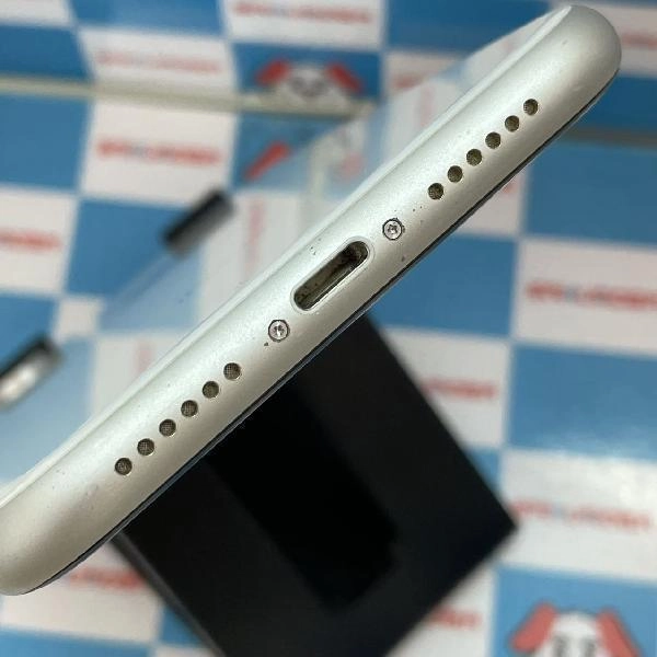 iPhoneXR au版SIMフリー 64GB MT032J/A A2106