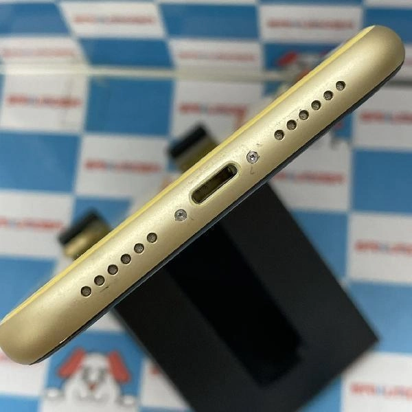 iPhoneXR au版SIMフリー 64GB MT082J/A A2106