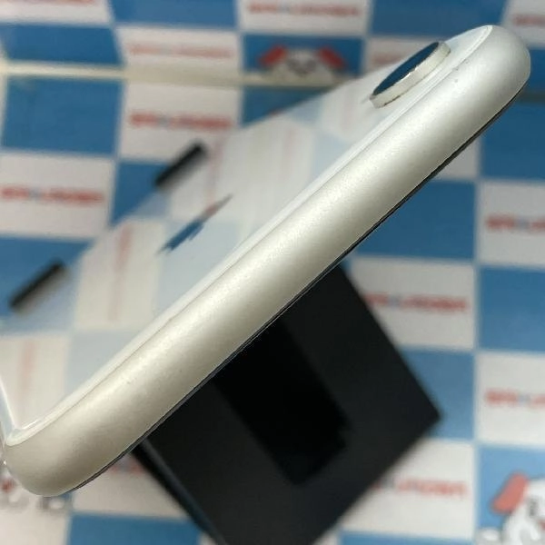 iPhoneXR au版SIMフリー 64GB MT032J/A A2106