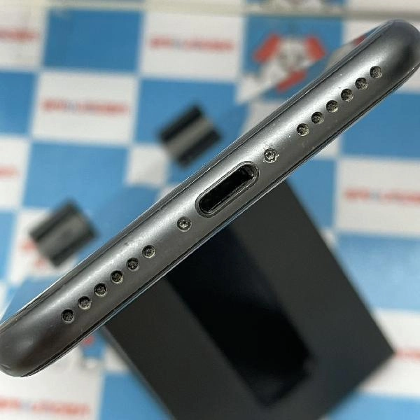 iPhone8 docomo版SIMフリー 64GB MQ782J/A A1906 スペースグレイ