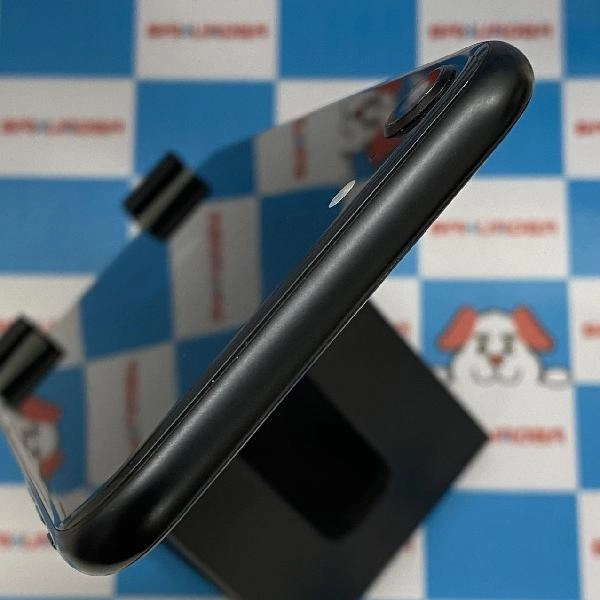 iPhoneSE 第2世代 docomo版SIMフリー 128GB NXD02J/A A2296 極美品 ブラック