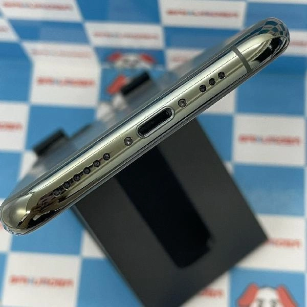 iPhone11 Pro docomo版SIMフリー 64GB MWC62J/A A2215 極美品