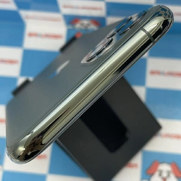 iPhone11 Pro docomo版SIMフリー 64GB MWC62J/A A2215 極美品