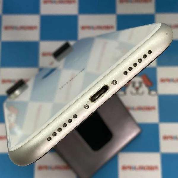 iPhoneXR au版SIMフリー 64GB MT032J/A A2106