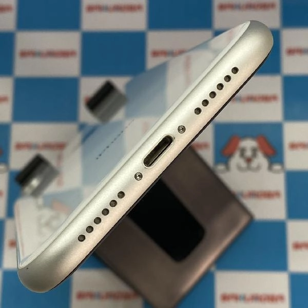 iPhoneXR docomo版SIMフリー 128GB A2106 水没、起動不可 ジャンク品