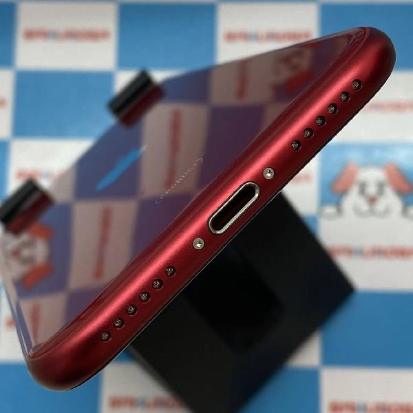 iPhoneSE 第3世代 docomo版SIMフリー 64GB MMYE3J/A A2782 極美品