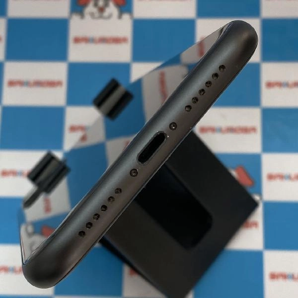 iPhone11 SoftBank版SIMフリー 64GB MWLT2J/A A2221 ブラック