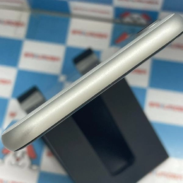 iPhoneSE 第2世代 SoftBank版SIMフリー 64GB MHGQ3J/A A2296 美品 ホワイト