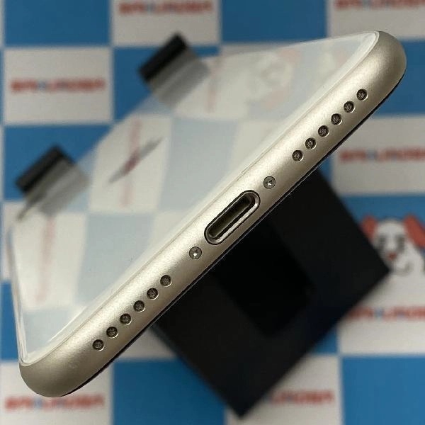 iPhoneSE 第3世代 SoftBank版SIMフリー 128GB MMYG3J/A A2782 新品同様品