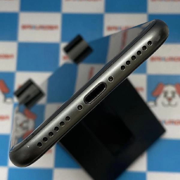 iPhone8 au版SIMフリー 64GB MQ782J/A A1906 極美品 スペースグレイ