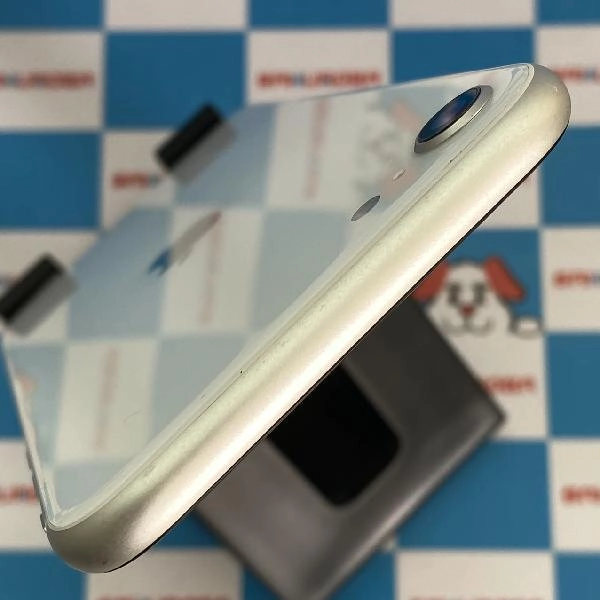 iPhoneSE 第2世代 SoftBank版SIMフリー 64GB MHGQ3J/A A2296 極美品 ホワイト