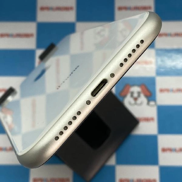 iPhoneXR docomo版SIMフリー 128GB MT0J2J/A A2106 極美品