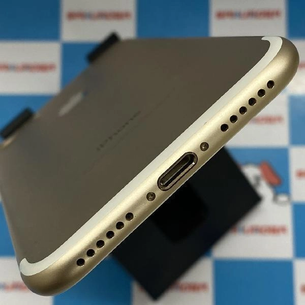 iPhone7 SoftBank版SIMフリー 32GB MNCG2J/A A1779 極美品 ゴールド