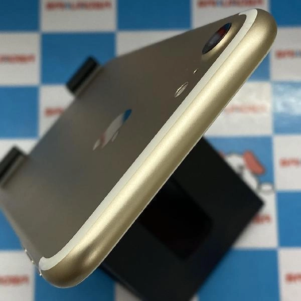 iPhone7 SoftBank版SIMフリー 32GB MNCG2J/A A1779 極美品 ゴールド