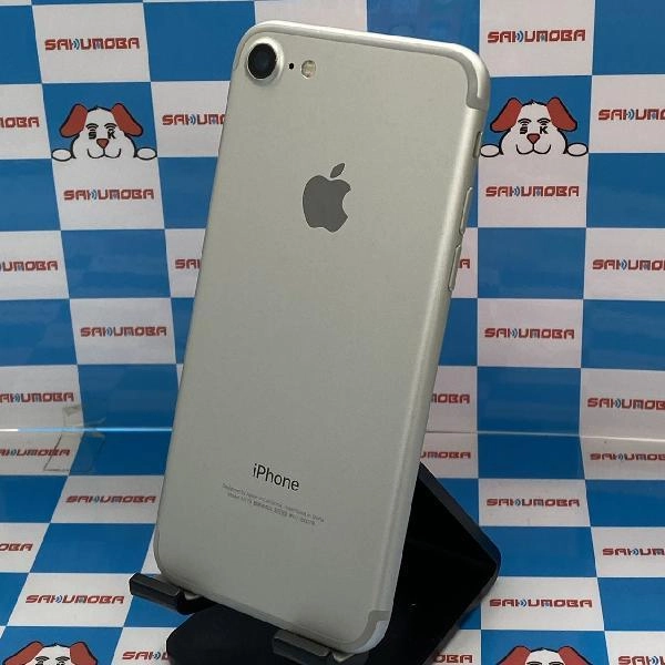 iPhone7 docomo版SIMフリー 128GB MNCL2J/A A1779 極美品 シルバー