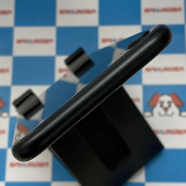 iPhoneSE 第2世代 au版SIMフリー 64GB MHGP3J/A A2296 新品同様品 ブラック