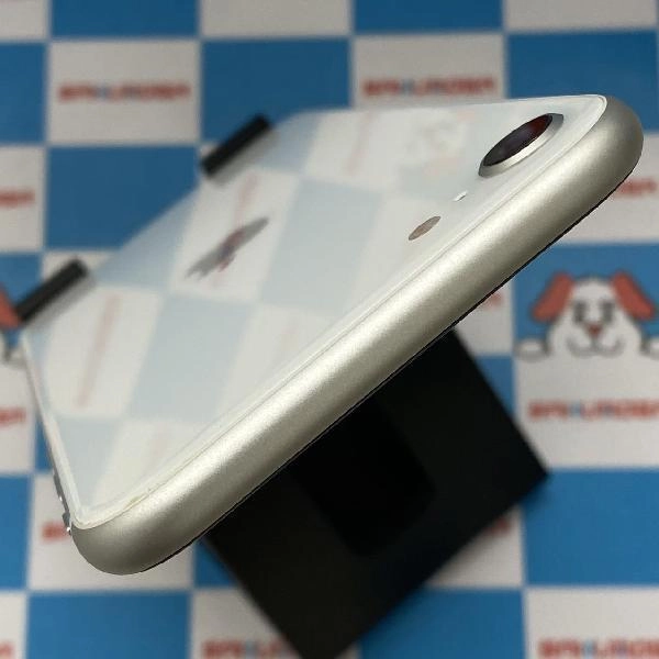iPhoneSE 第2世代 au版SIMフリー 64GB MHGQ3J/A A2296 新品同様品 ホワイト