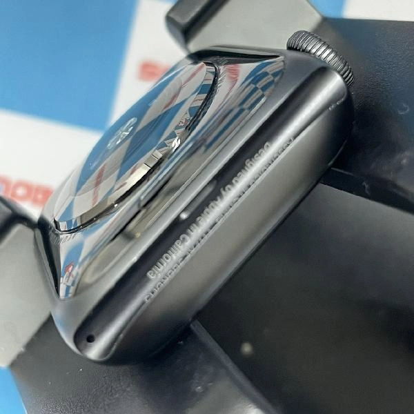 Apple Watch Series 4 GPSモデル  MU6D2J/A