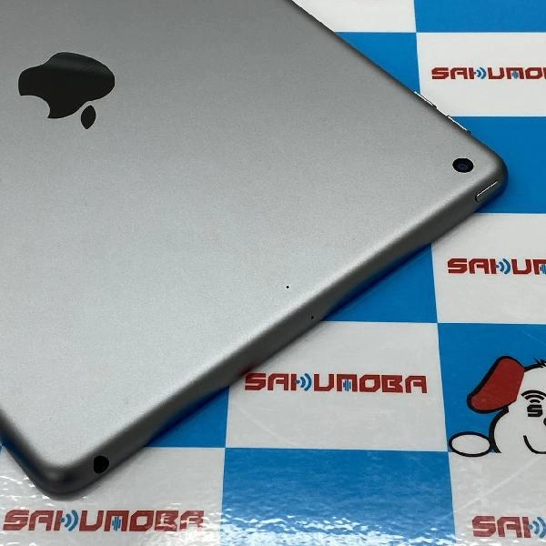 iPad 第6世代 Wi-Fiモデル 32GB MR7F2J/A A1893 新品同様品