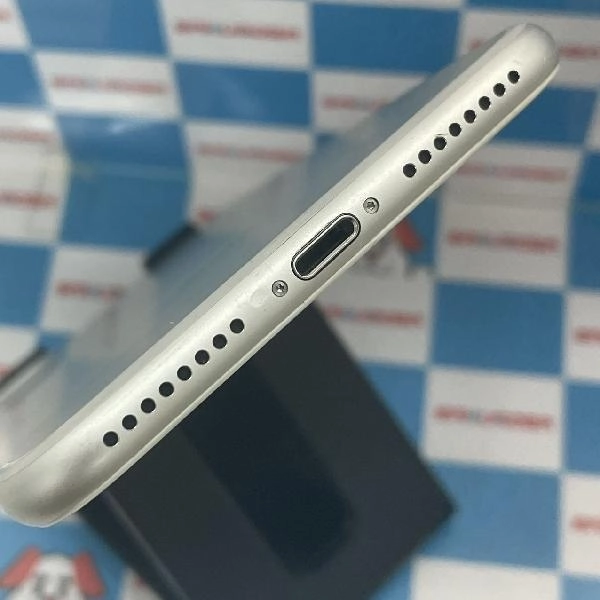 iPhone7 Plus au版SIMフリー 128GB MN6G2J/A A1785 シルバー