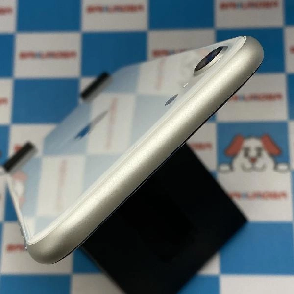 iPhoneSE 第2世代 au版SIMフリー 64GB MHGQ3J/A A2296 極美品 ホワイト