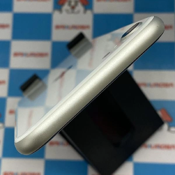 iPhoneSE 第2世代 au版SIMフリー 64GB MX9T2J/A A2296 極美品 ホワイト