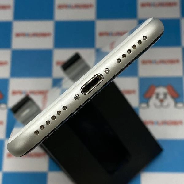 iPhoneSE 第2世代 SoftBank版SIMフリー 64GB MX9T2J/A A2296 極美品 ホワイト