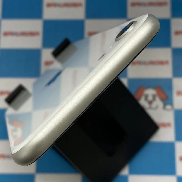 iPhoneSE 第2世代 SoftBank版SIMフリー 64GB MX9T2J/A A2296 極美品 ホワイト