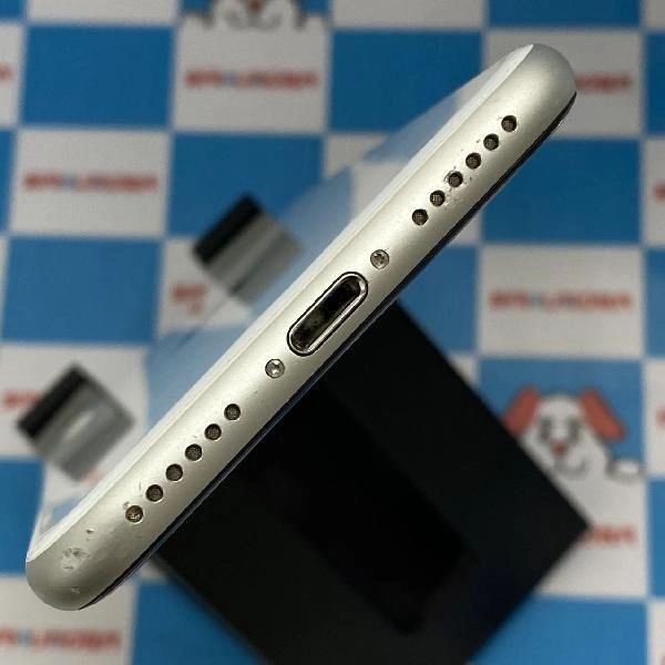 iPhoneSE 第2世代 SoftBank版SIMフリー 256GB MXVU2J/A A2296 ホワイト