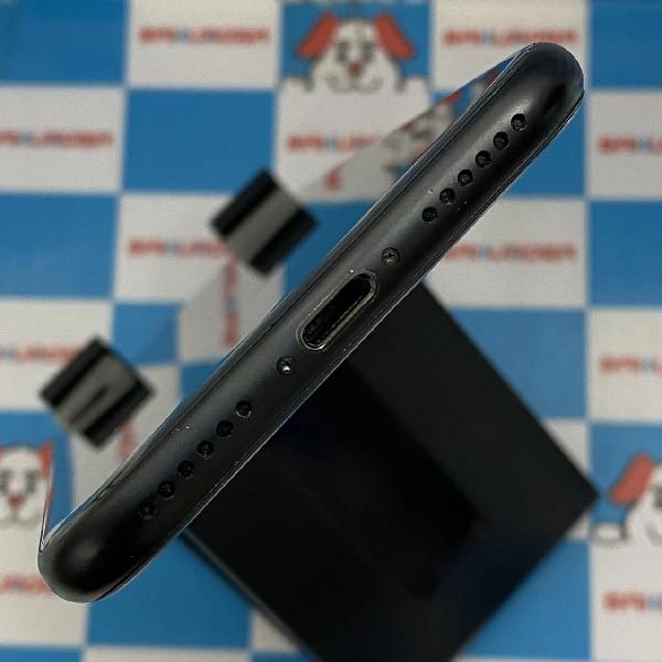 iPhoneSE 第2世代 au版SIMフリー 64GB MHGP3J/A A2296 ブラック