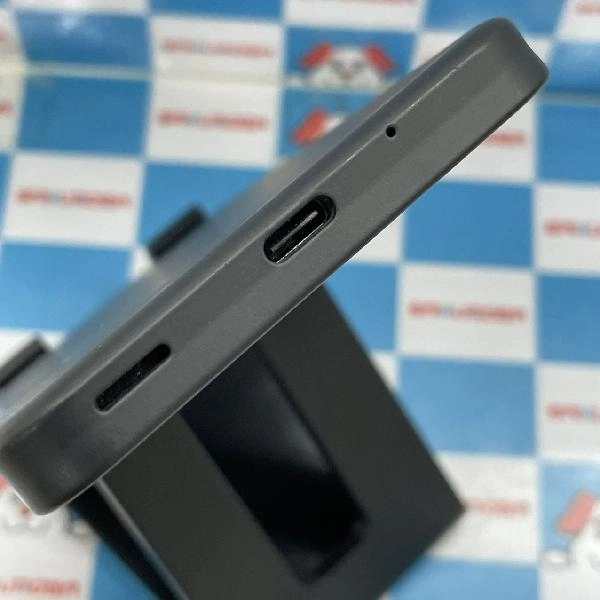 AQUOS wish SHG06 au 64GB 極美品