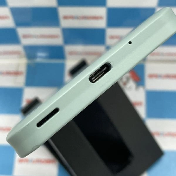 AQUOS wish SHG06 au 64GB 極美品