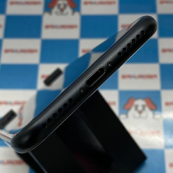 iPhoneSE 第3世代 Apple版SIMフリー 64GB MMYC3J/A A2782 新品同様品