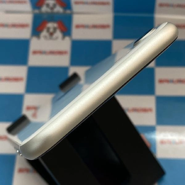 iPhoneSE 第2世代 Apple版SIMフリー 64GB MHGQ3J/A A2296 極美品 ホワイト