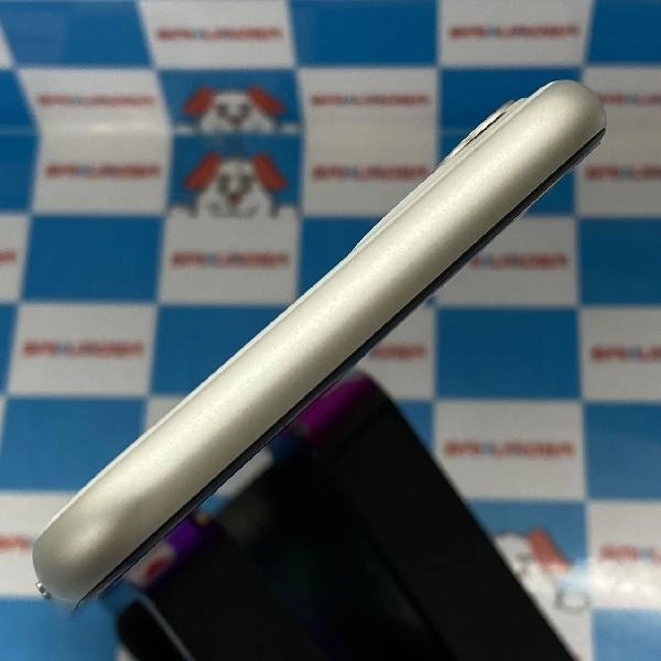 iPhone11 Apple版SIMフリー 128GB MWM22J/A A2221 ホワイト