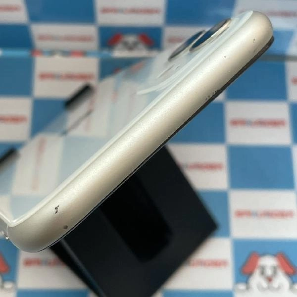 iPhone11 Apple版SIMフリー 128GB MWM22J/A A2221 ホワイト