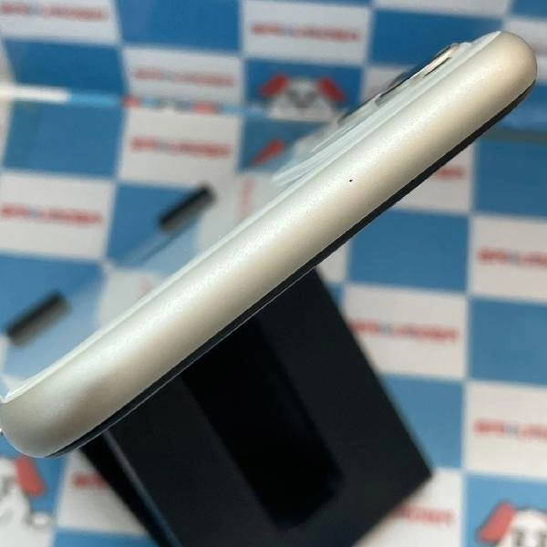 iPhone11 SoftBank版SIMフリー 64GB MWLU2J/A A2221 極美品 ホワイト
