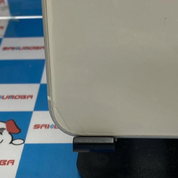 iPhone11 au版SIMフリー 64GB MWLU2J/A A2221 背面割れ ジャンク品 ホワイト