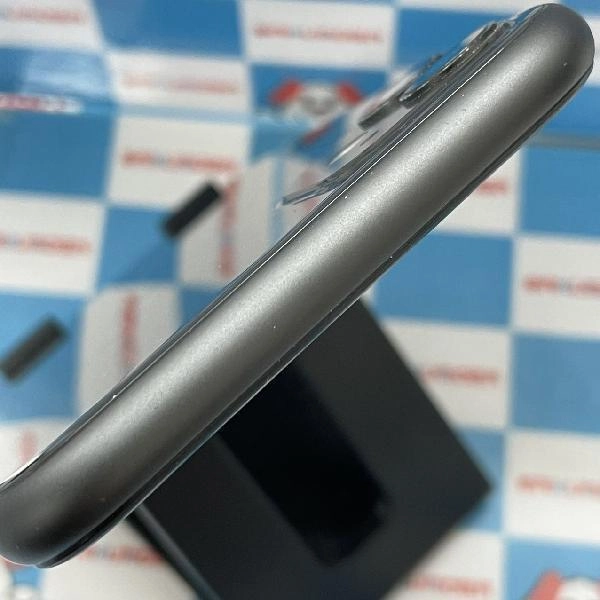 iPhone11 docomo版SIMフリー 64GB MWLT2J/A A2221 美品 ブラック