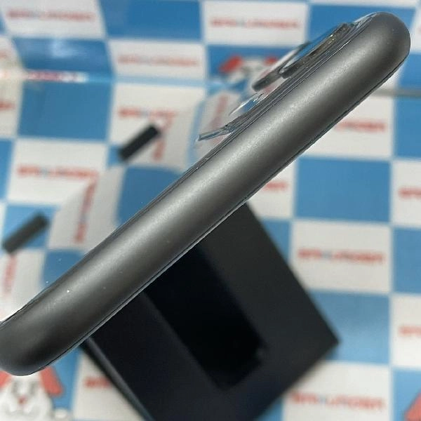 iPhone11 docomo版SIMフリー 64GB MWLT2J/A A2221 ブラック