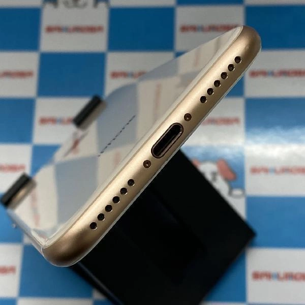 iPhone8 docomo版SIMフリー 256GB MQ862J/A A1906 極美品 ゴールド