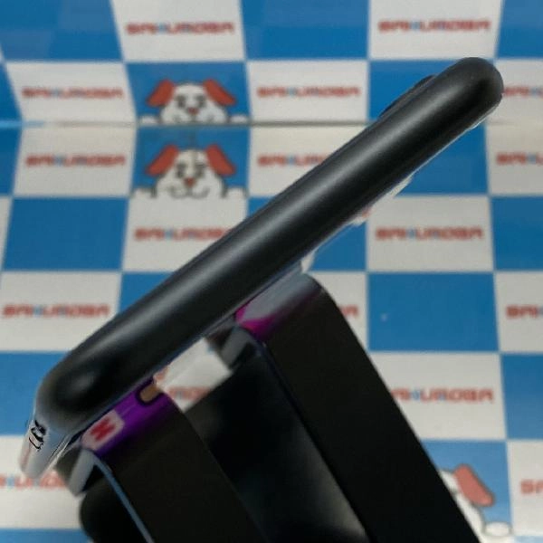 iPhoneSE 第3世代 au版SIMフリー 64GB MMYC3J/A A2782 新品同様