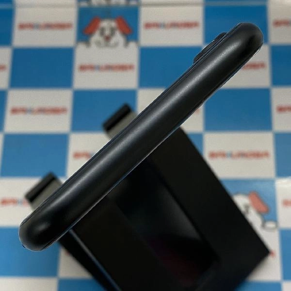 iPhoneSE 第3世代 Apple版SIMフリー 128GB MMYF3J/A A2782 極美品