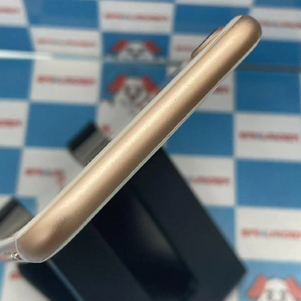 iPhone8 docomo版SIMフリー 256GB NQ862J/A A1906 ゴールド