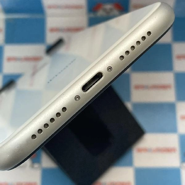 iPhoneXR docomo版SIMフリー 64GB MT032J/A A2106