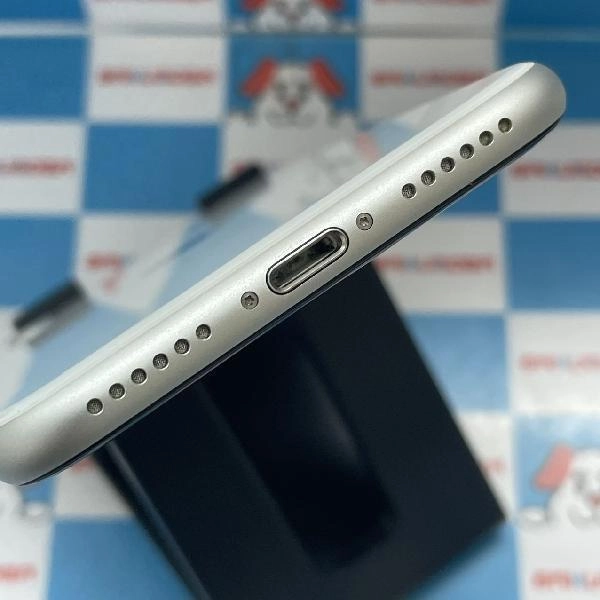 iPhoneSE 第2世代 docomo版SIMフリー 64GB MX9T2J/A A2296 ホワイト